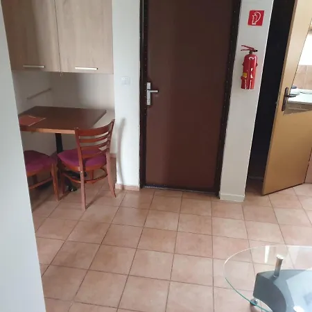 Apartament V Centre Mesta