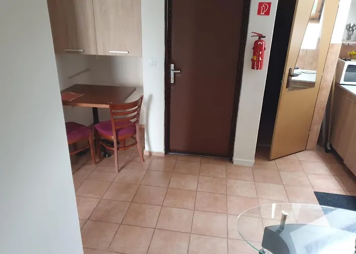 شقة V Centre Mesta